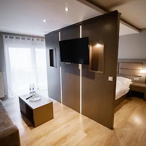  Privatunterkunft Main Appartments Frankfurt Airport